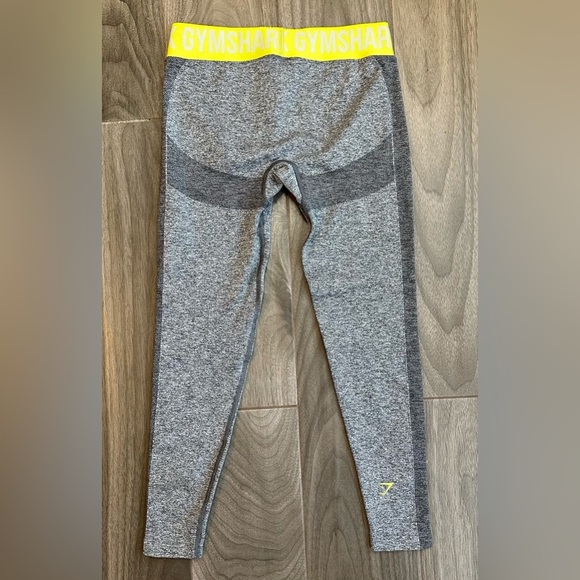 Gymshark Flex Low Rise Leggings Charcoal Marl Glitch Yellow Women’s Size M - Picture 6 of 7